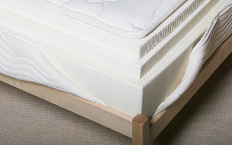 latex-mattress-10-inch-detail Detailed view of 10 inch latex mattress showing 3 layers of natural Talalay latex.
